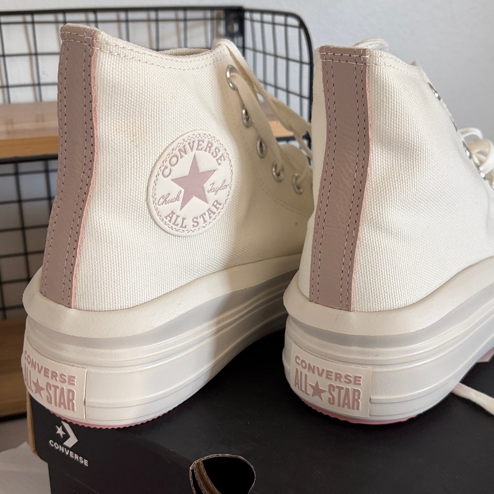 Converse Women's Platform Sneakers - Cream - Picture 8 of 10